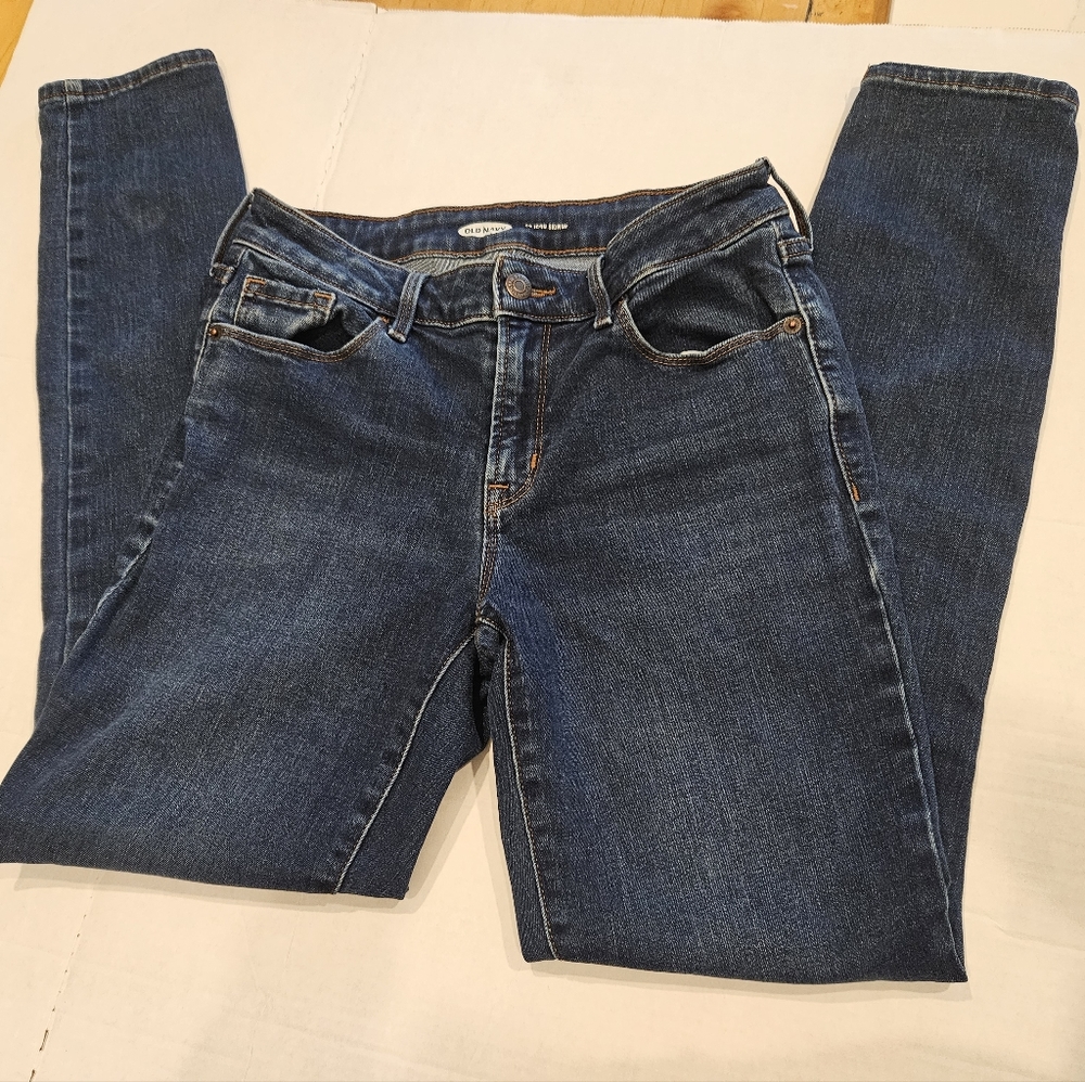 Old Navy Skinny Jeans,size 4. EUC